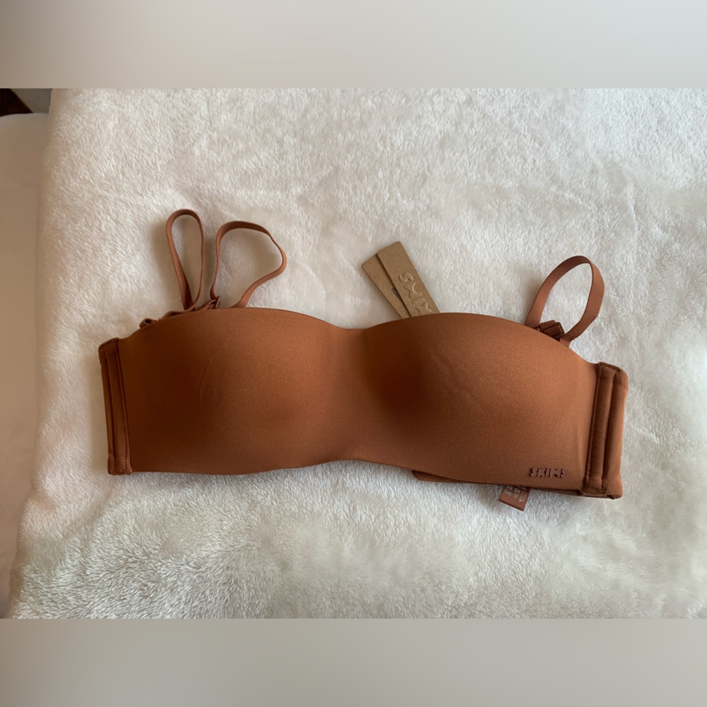 Skims wireless strapless bra